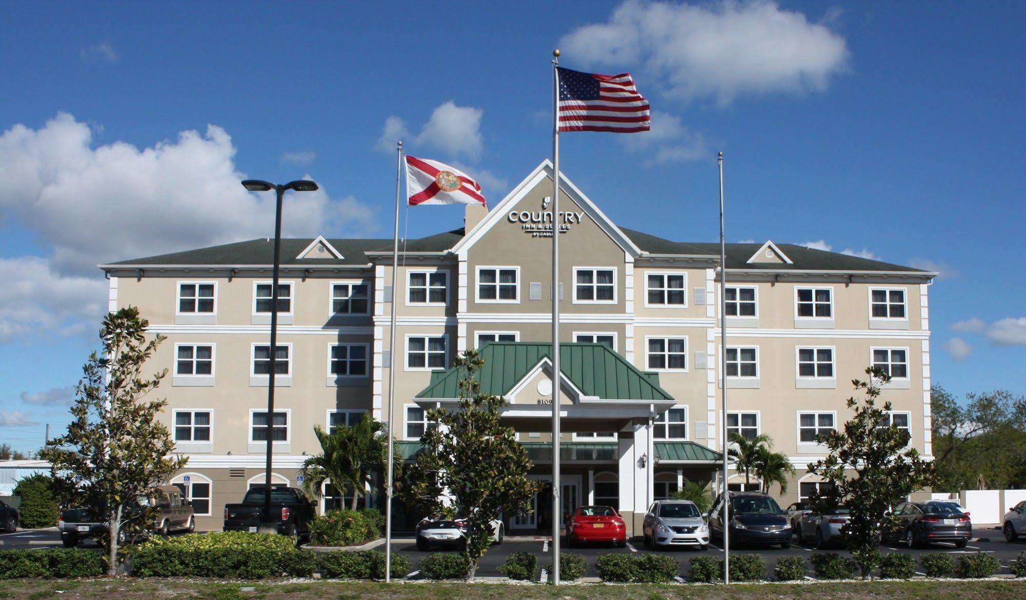 Country Inn & Suites By Radisson, Tampa Airport North, Fl West Chase Exterior foto
