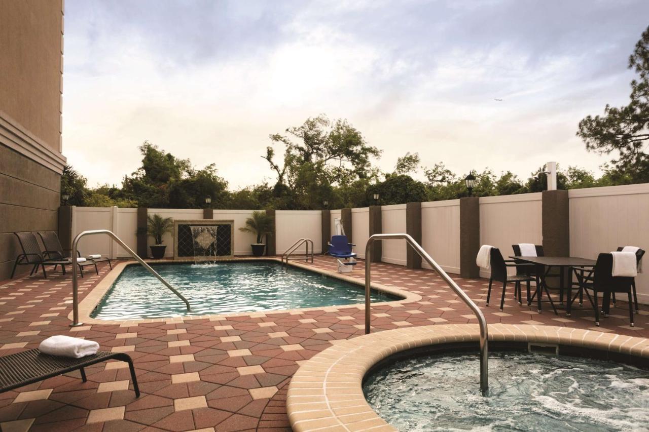 Country Inn & Suites By Radisson, Tampa Airport North, Fl West Chase Exterior foto